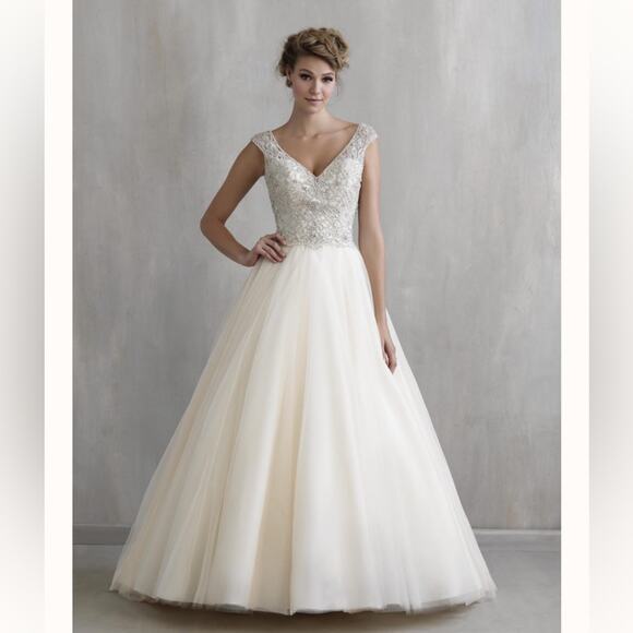 Madison James wedding gown MJ200 full tulle skirt beaded bodice open back - Picture 12 of 13